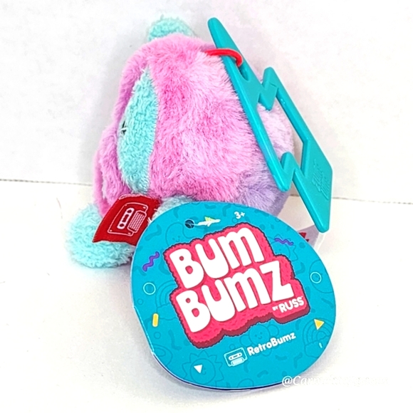 ✌️ Megs ☮️ Peace Sign Retro Bumz Lightning Clip Russ Bum Bumz Beaded Plush NWT - Picture 2 of 9